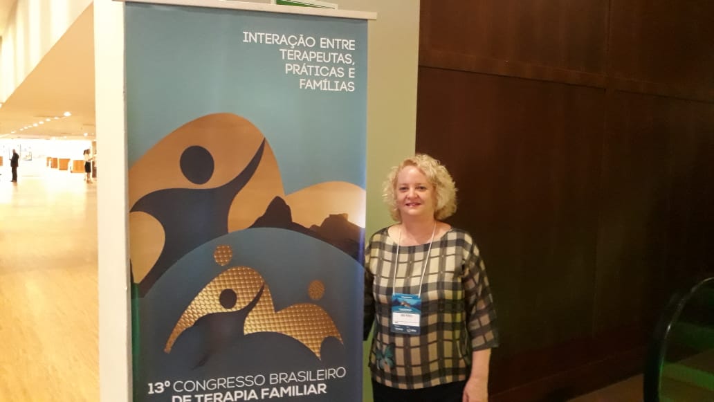 Psicoterapeuta Ana Morici apresenta estudo em congresso no Rio de Janeiro